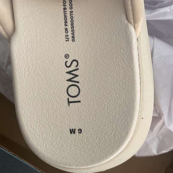 Brand New IN BOX Toms Crossover Sandal 🔥 - Picture 5 of 8